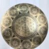 Gong de viento tibetano hecho a mano con un yogui y siete chakras tallados