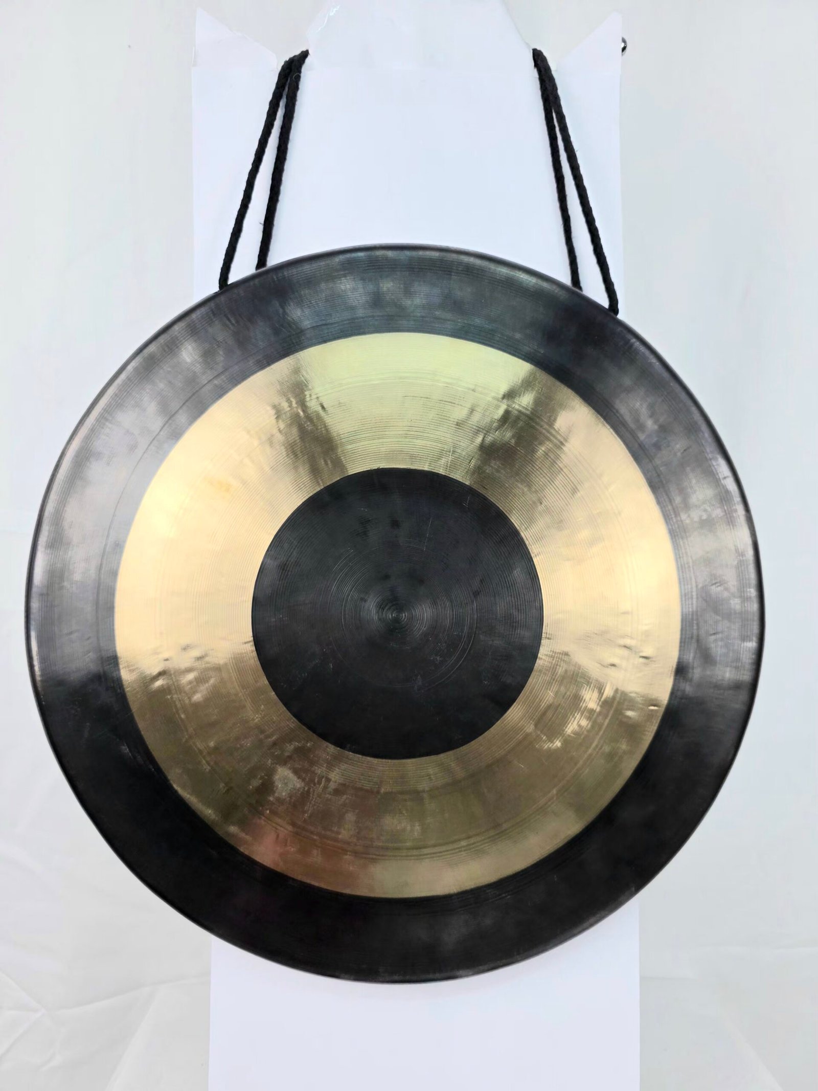 Gong de Viento Estilo Chau – Percusión Ritual de Bronce para Decoración de Interiores y Práctica Espiritual