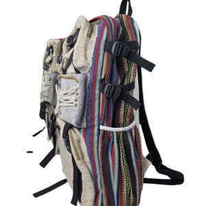 Mochila de Aventura con Doble Panel Frontal y Sujeción Elástica - Sostenible y Resistente