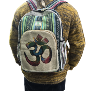 Mochila de Cáñamo del Himalaya Hecha a Mano - Diseño Étnico con Símbolo Om Multicolor